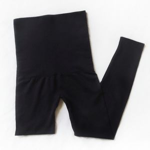 SOLD - NWOT Control top leggings
